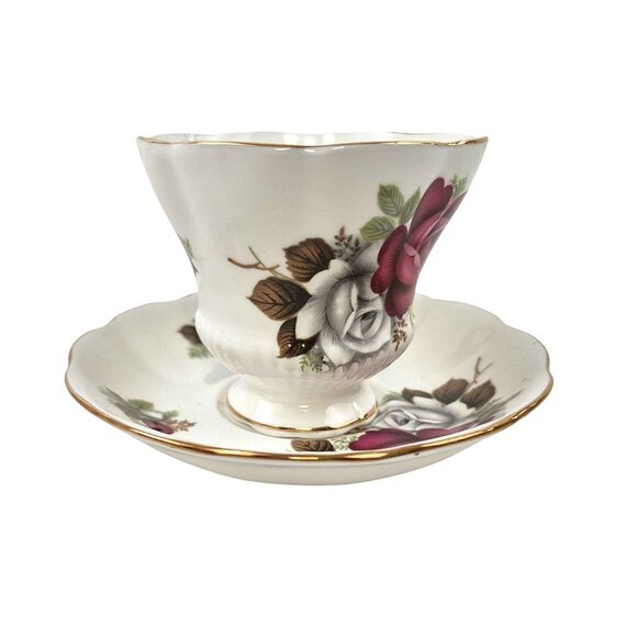 Royal Albert China England Tea Cup Saucer Set Pink White Rose Design Gold Trim - Picture 4 of 10